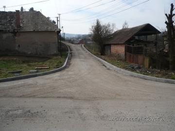 Revitalizácia centra obce - Pod Hálikom Revitalizácia centra obce - Pod Hálikom