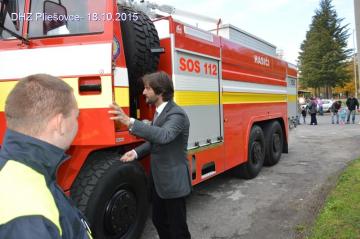 Odovzdávanie hasičského vozidla Odovzdávanie hasičského vozidla