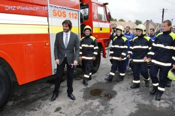 Odovzdávanie hasičského vozidla Odovzdávanie hasičského vozidla
