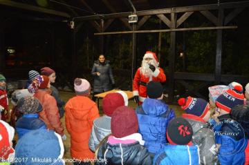 Rozsvietenie stromčeka - 06.12.2017 Rozsvietenie stromčeka - 06.12.2017