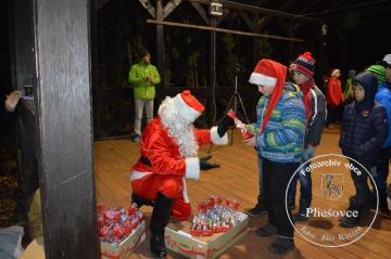 Rozsvietenie stromčeka - 06.12.2018 Rozsvietenie stromčeka - 06.12.2018