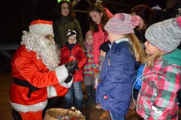 Rozsvietenie stromčeka - 06.12.2018 Rozsvietenie stromčeka - 06.12.2018